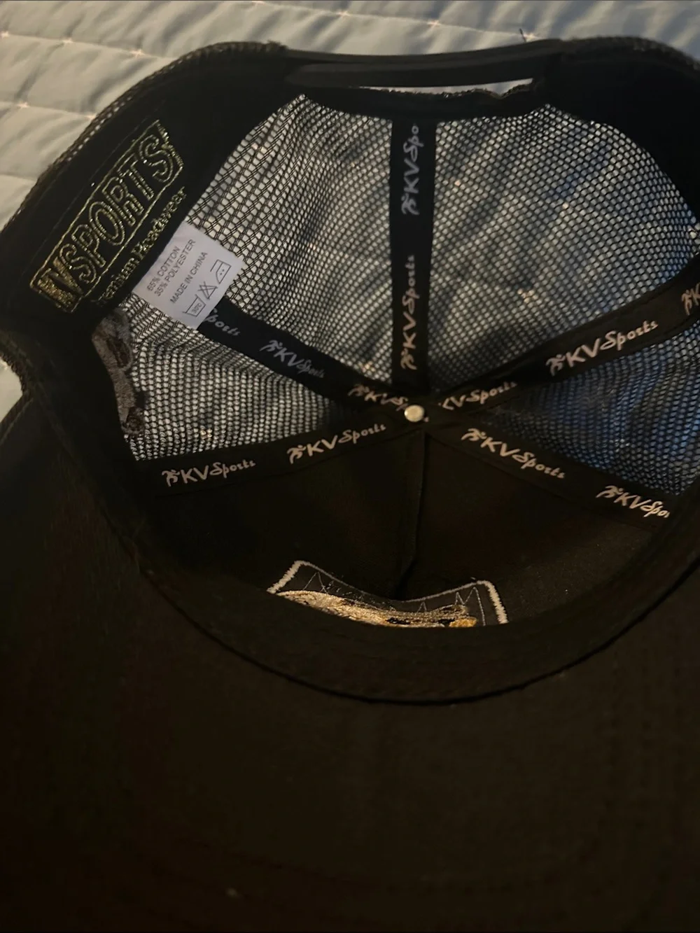 KVSPORTS Black Men's Trucker Hat with Bear Patch NWOT